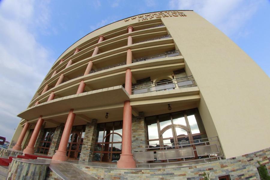 Hotel Imperium Suceava Exterior photo