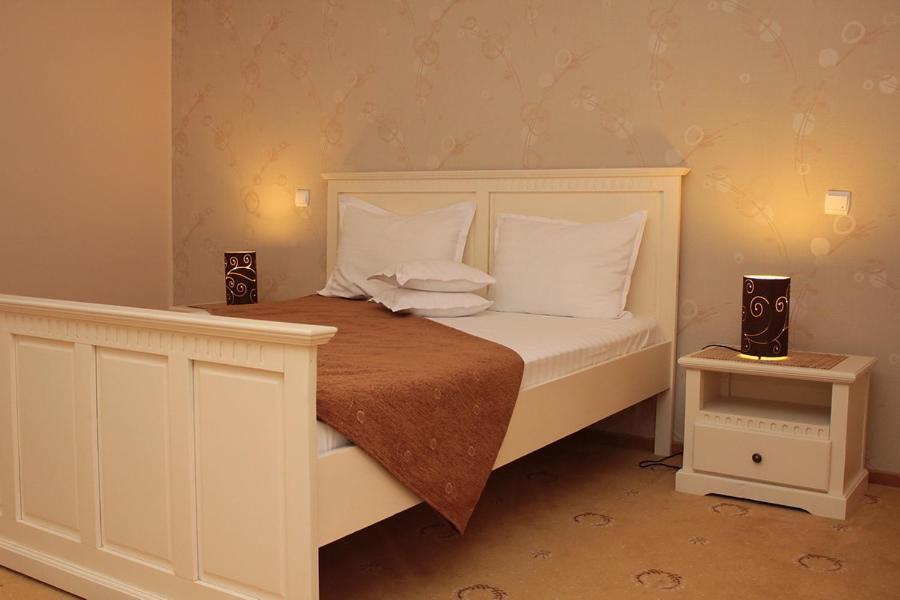 Hotel Imperium Suceava Exterior photo